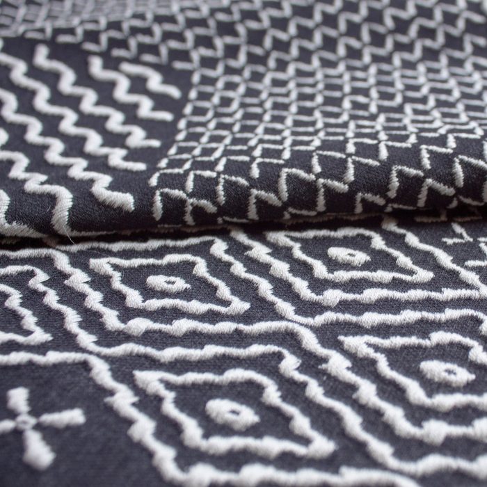 Sashiko Hishi-Moyo Pillow - Image 6