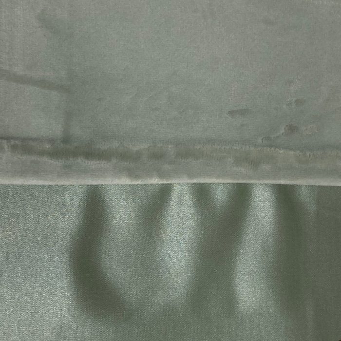 Duchess Velvet Throw - Image 5